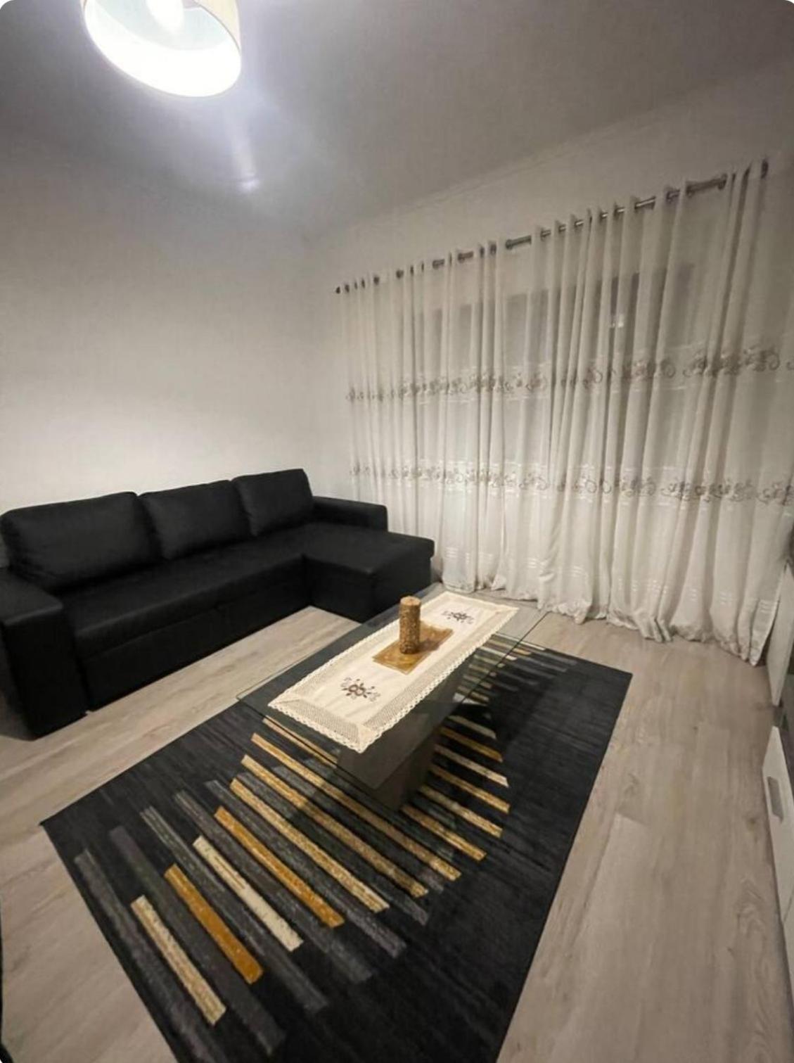 Quarto Calmo E Acolhedor Apartman Almada Kültér fotó